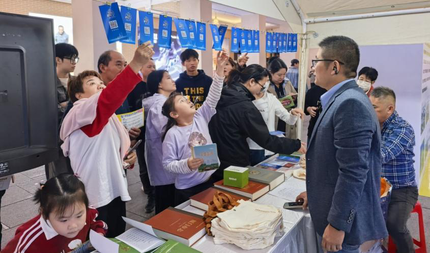 1764897812812915.png 444.png